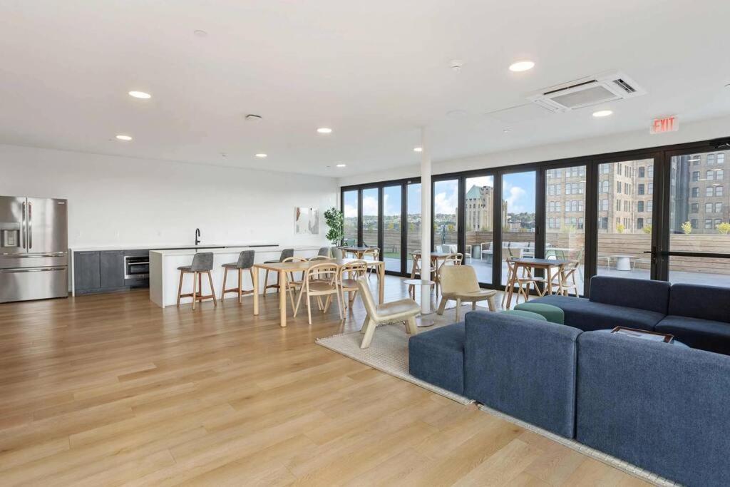 Appartamento Optimum - Downtown Sanctuary! Birmingham Esterno foto